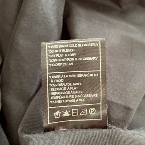 Cupcakes and Cashmere Ruffle Dress Size Medium - Picture 13 of 13